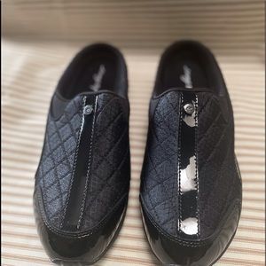 Easy Spirit Slip on Clog Sneaker